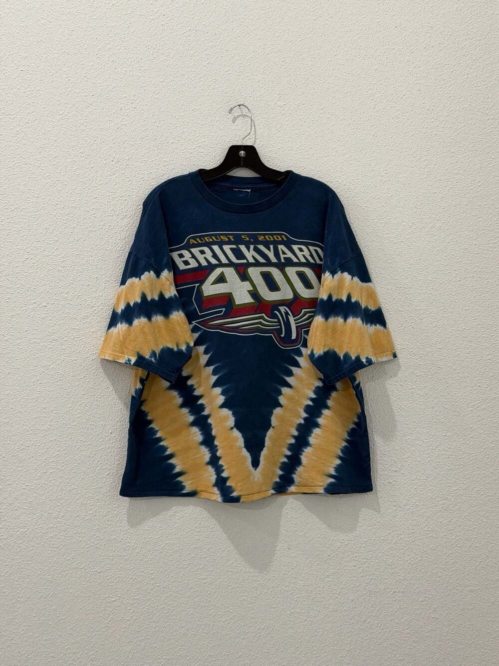 Vintage 2001 Brickyard 400 NASCAR Tie-Dye Graphic T-Shirt Cropped Boxy Fit XL